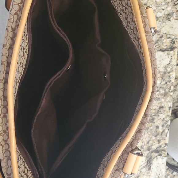 Coach Tote brown and tan no signs of use! - Picture 8 of 9